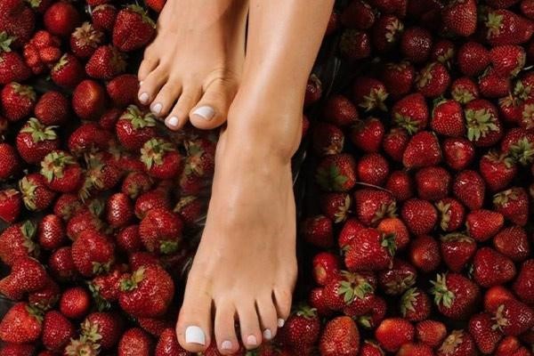 آشنایی با بهترین روش‌ها برای درمان پاهای توت فرنگی