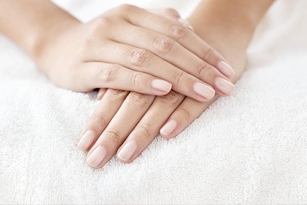 آشنایی با روش‌های موثر برای جوانسازی پوست دست